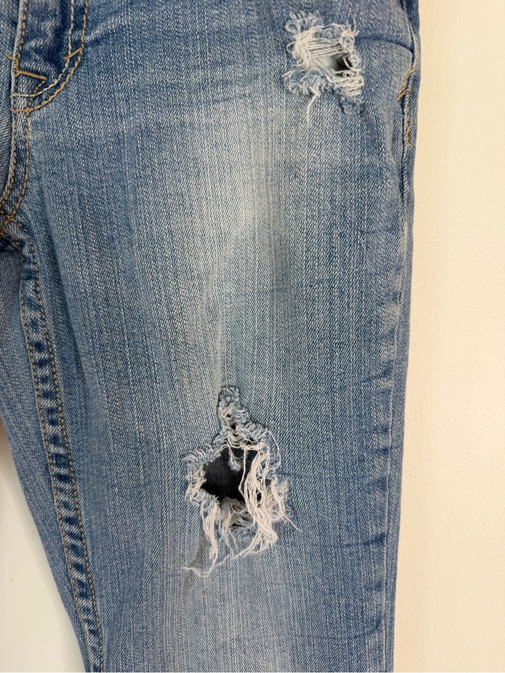 Aeropostale Women's Light Blue Distressed Bootcut Jeans Size 0 light wash holes - Picture 3 of 10